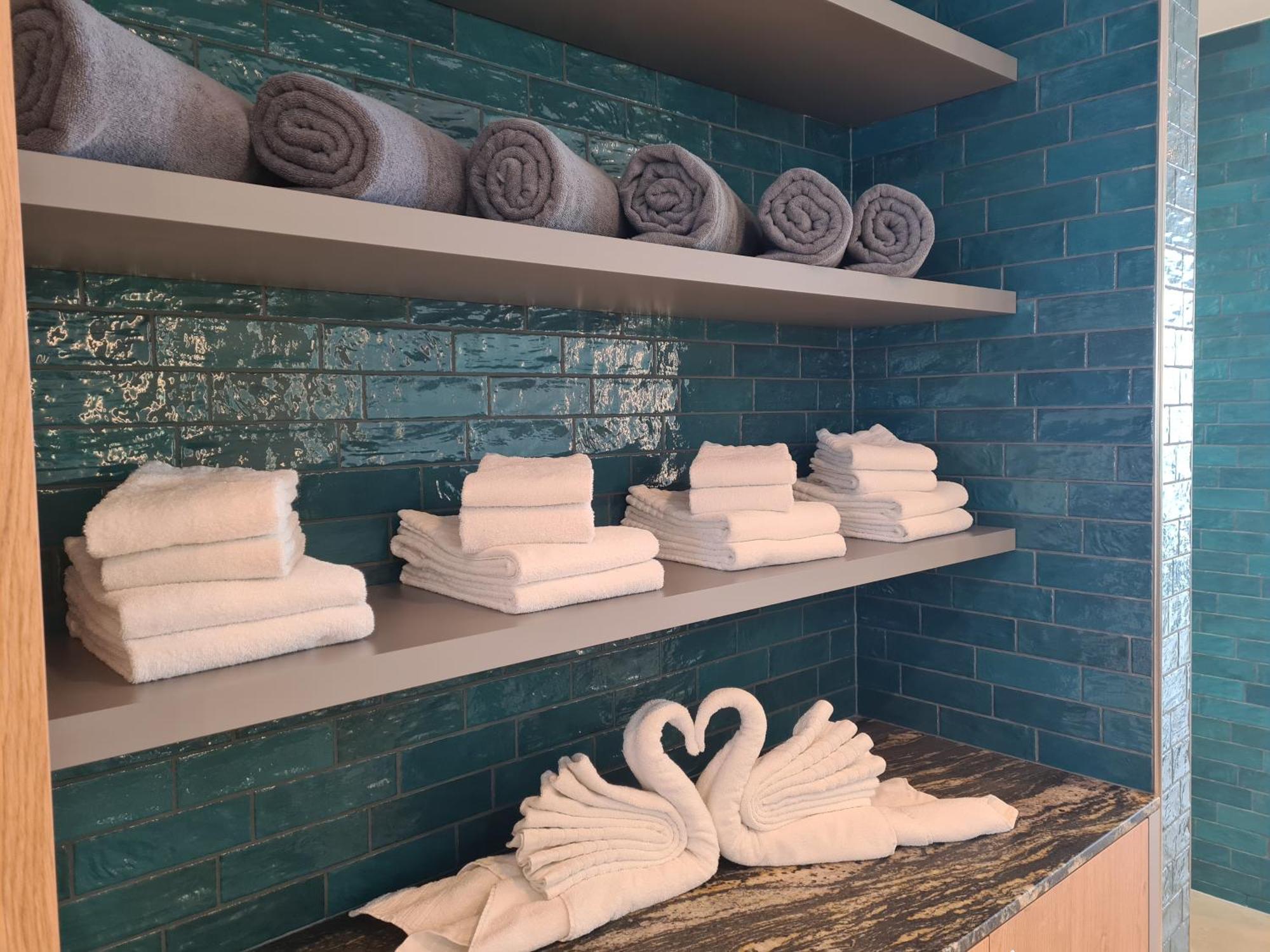 Seegasthof Hois'N Wirt - Hotel Mit Wellnessbereich Gmunden Exterior foto
