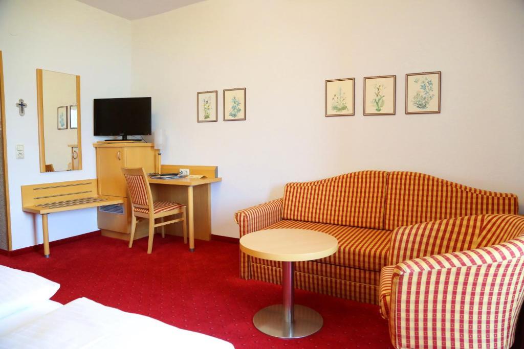 Seegasthof Hois'N Wirt - Hotel Mit Wellnessbereich Gmunden Exterior foto