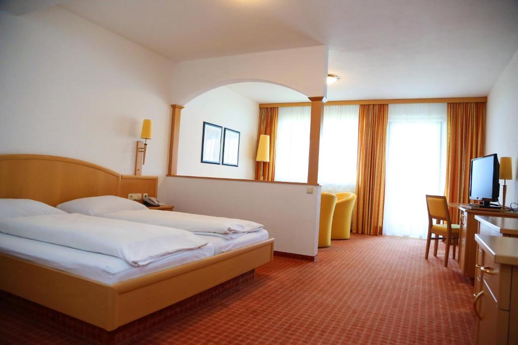 Seegasthof Hois'N Wirt - Hotel Mit Wellnessbereich Gmunden Exterior foto